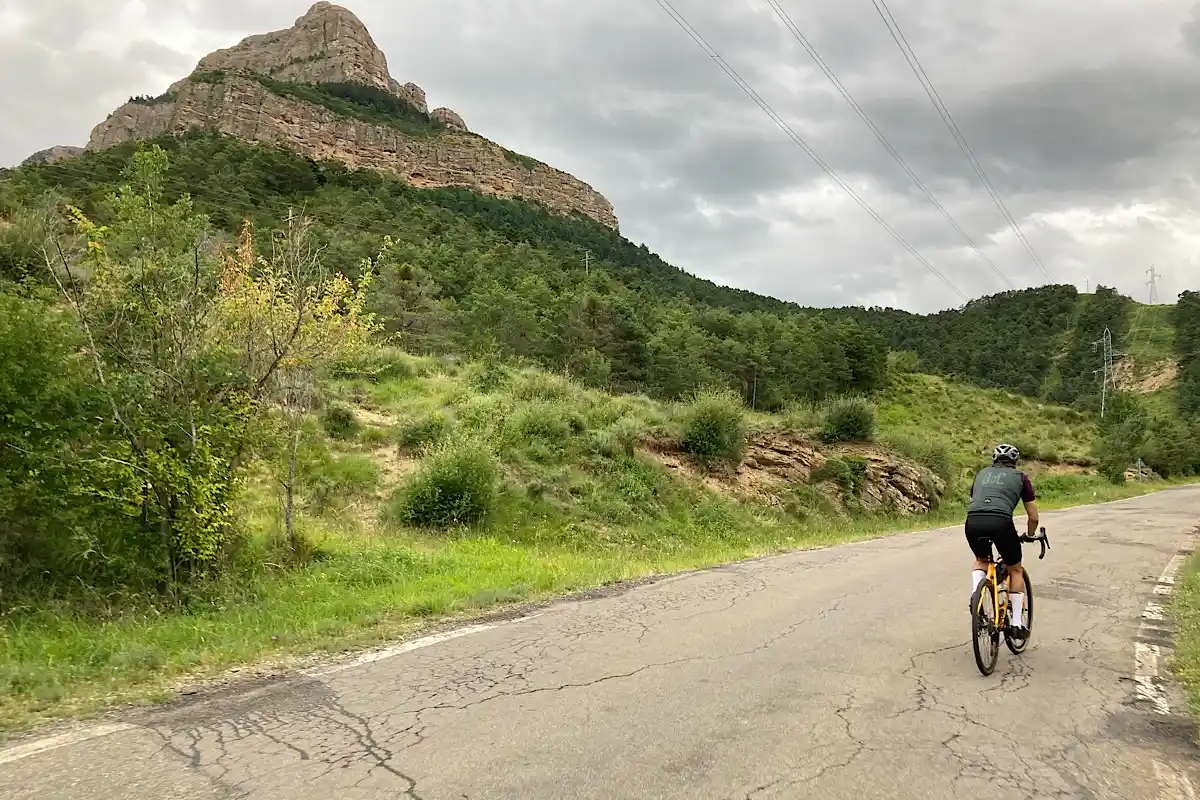Guía actualizada 2025: normas de tráfico para ciclistas en España 🚴‍♂